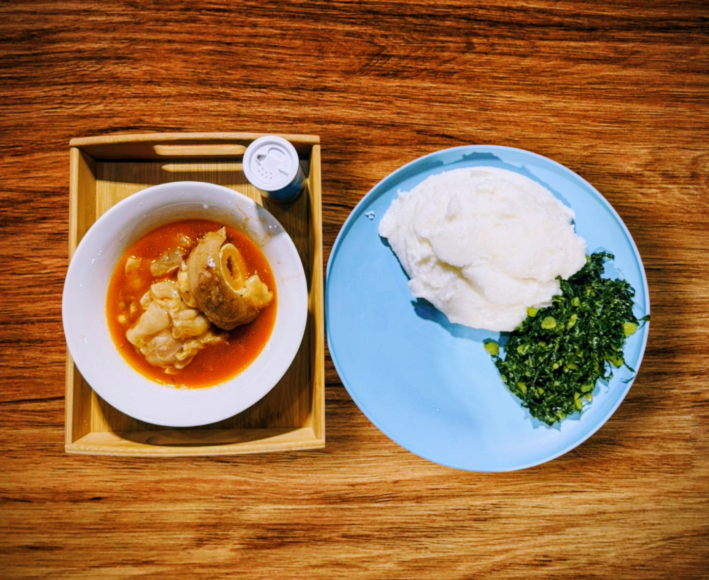 Pap/Sadza/Ns(h)ima/Ugali with Cowfoot Stew and Veggies